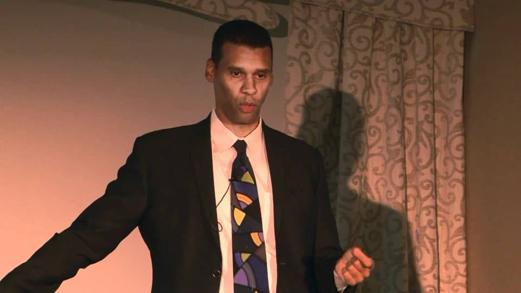 Entrepreneur Robert Blackwell Jr. Guides Two Global Companies