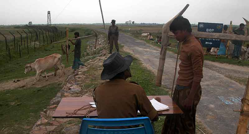 farmer registers with BSFI soldier.