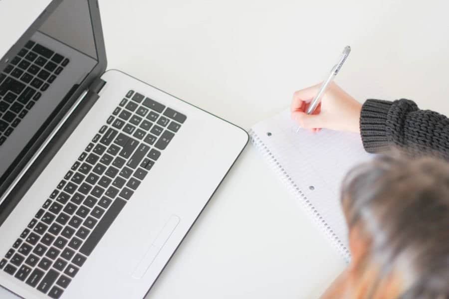 Four Ways to Turn a Student Into a Leader in an Online Environment