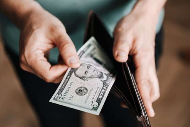 Face-to-Face vs. Digital: What Southeast Asia’s Sales Trends Reveal About Consumer Behavior
