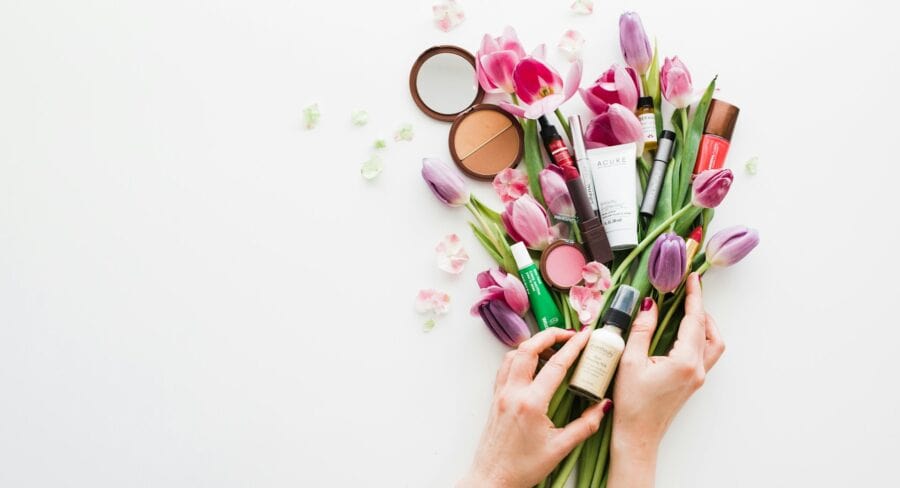How to Choose Professional Cosmetic Products for Sensitive Skin?