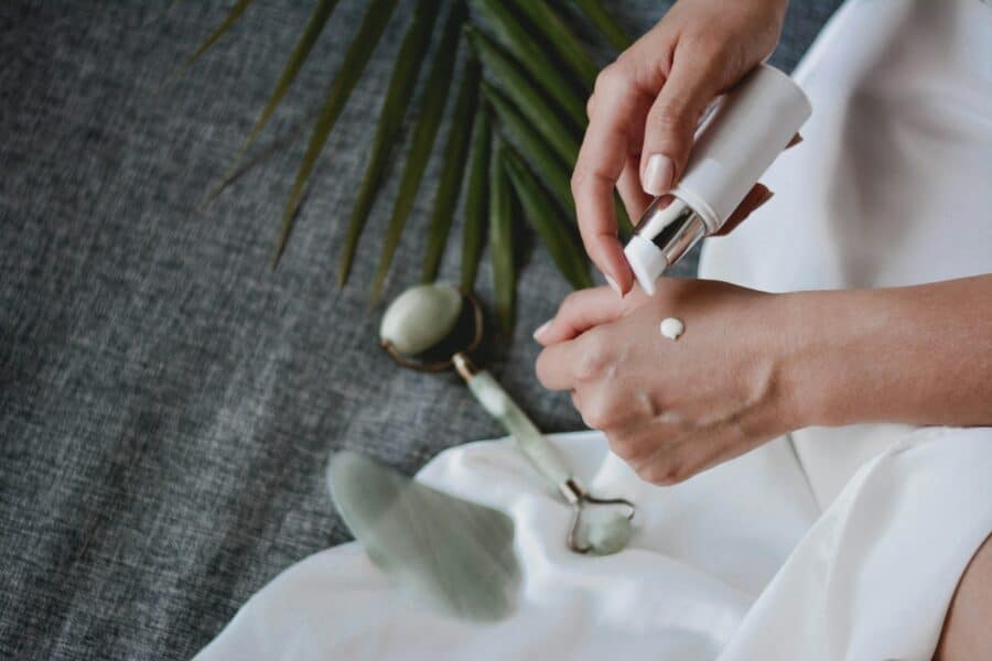 What Are the Current Trends in the Cosmetics and Skincare Market?