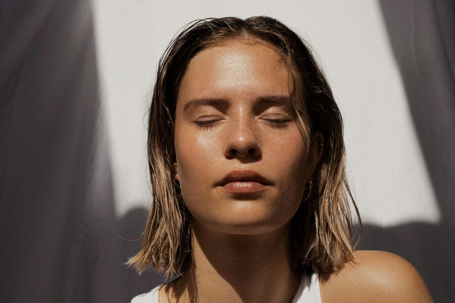 How to Plan a Proper Skincare Routine Using the Correct Order of Product Application?