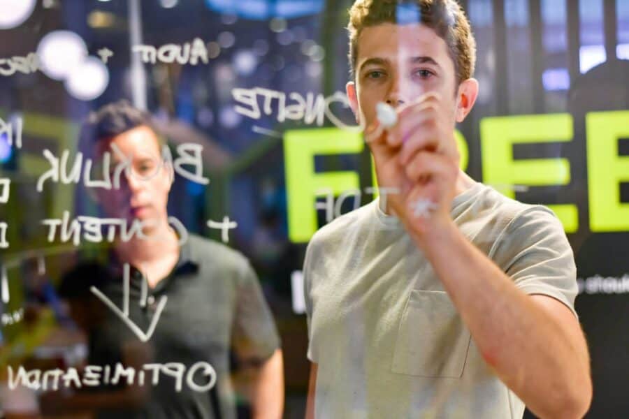 Is Remote Business Consulting as Effective as Face-to-Face Meetings?