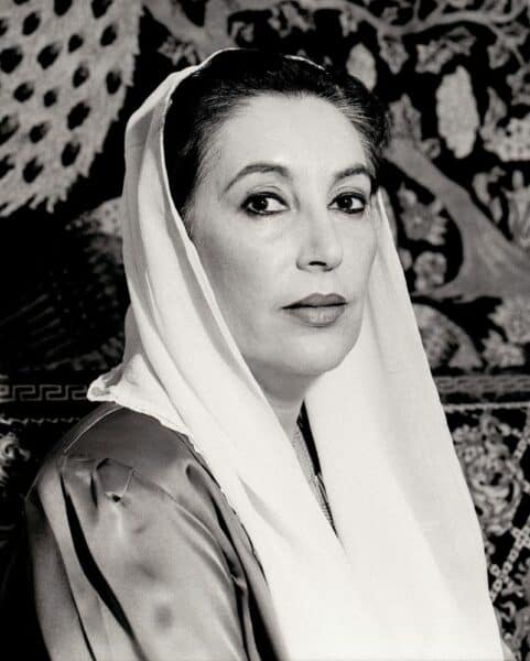 Benazir Bhutto in Dubai, 2006, photo by Oliver Mark CC BY-SA 4.0