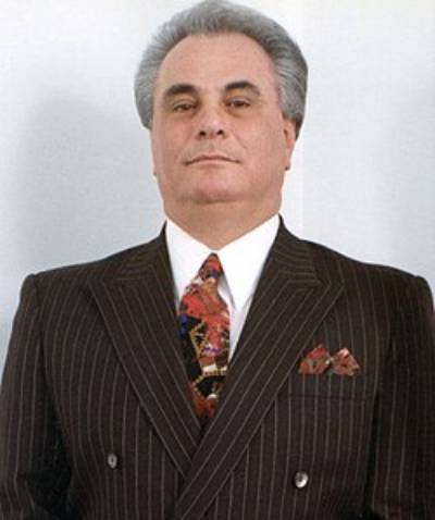 Netflix True Crime: Fear City: FBI RICO LAW Took Down America's Powerful New York Mafia Families 4 Former Gambino Crime Boss John Gotti Sr. FBI booking photo.