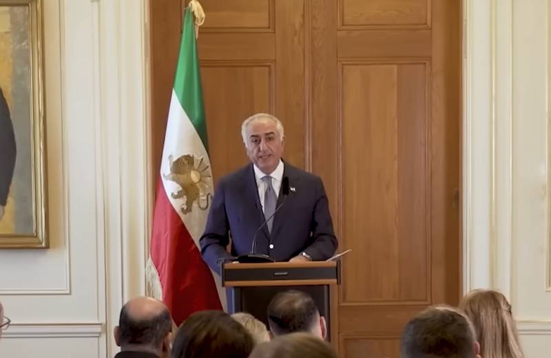 Reza Pahlavi speaks at the Swedish parliament during his Europe tour. youtube screenshot.