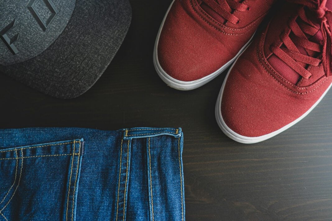 Clothing and Footwear Online: The Complete Guide to Buying Fashion That Fits