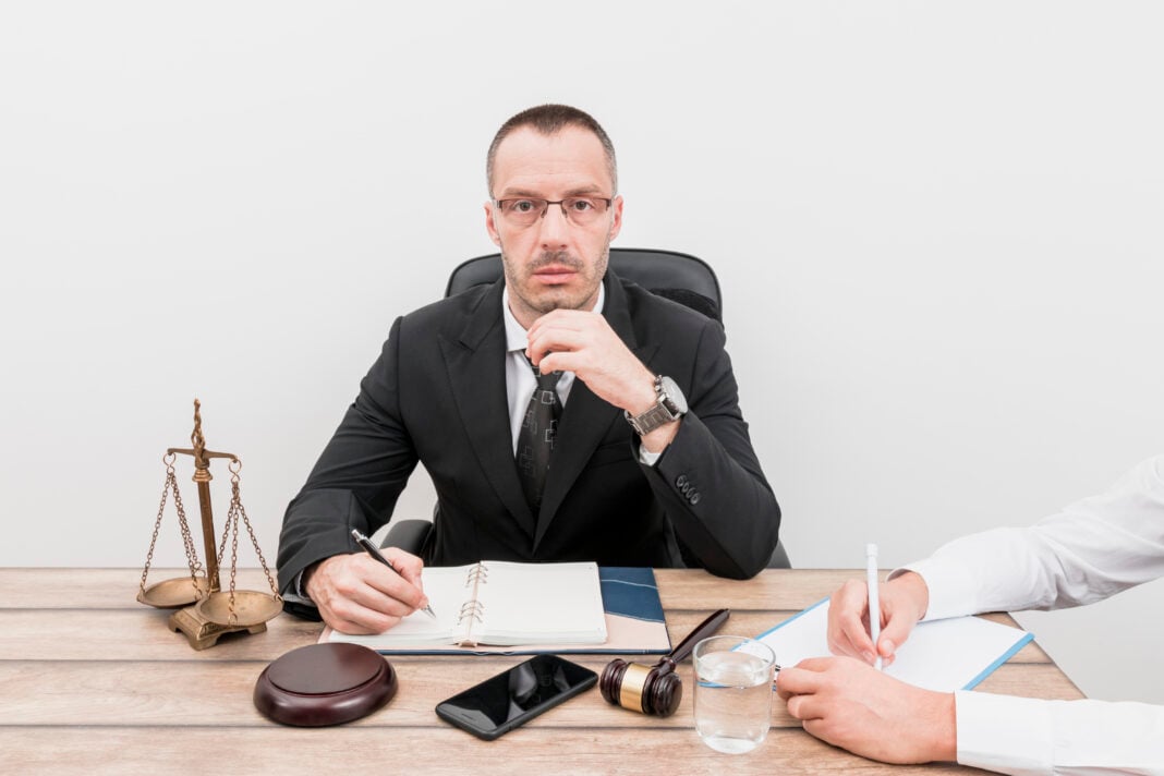When Do You Need a Lawyer? A Practical Guide to Recognizing Legal Situations