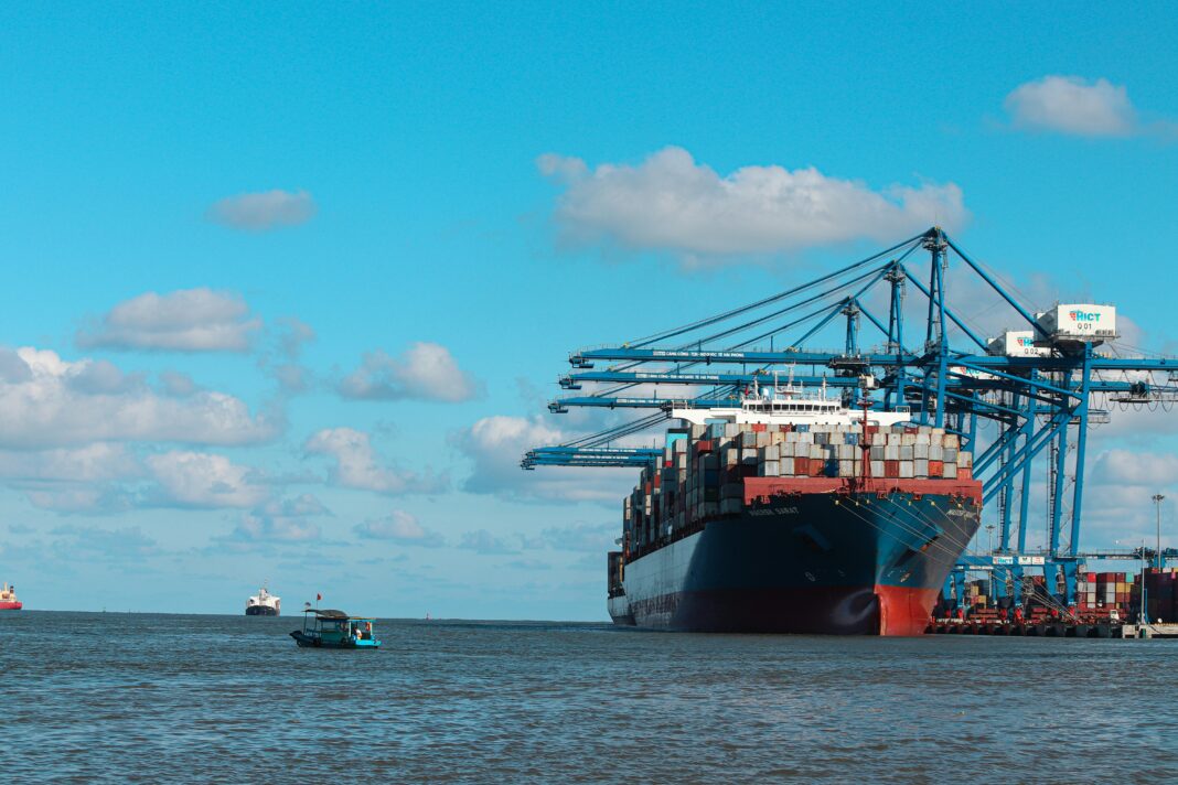 Navigating Stormy Waters: DH Consult Founder Daniel Holztreger on the Shifting Future of US International Trade
