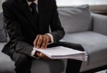 How Medical Documentation Supports Injury Cases Photo by KATRIN BOLOVTSOVA: https://www.pexels.com/photo/a-close-up-shot-of-a-man-holding-a-document-6077644/