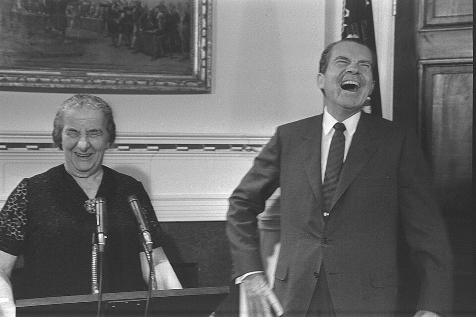Jewish Nation PM Golda Meir in white house with Nixon 1969